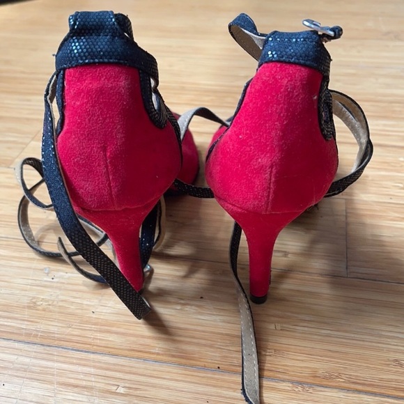 Dramatic Dripping Blood Red Ruby Suede Salsa Shoes Delicate Preloved - Picture 7 of 13